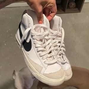 Nike blazers women size 8